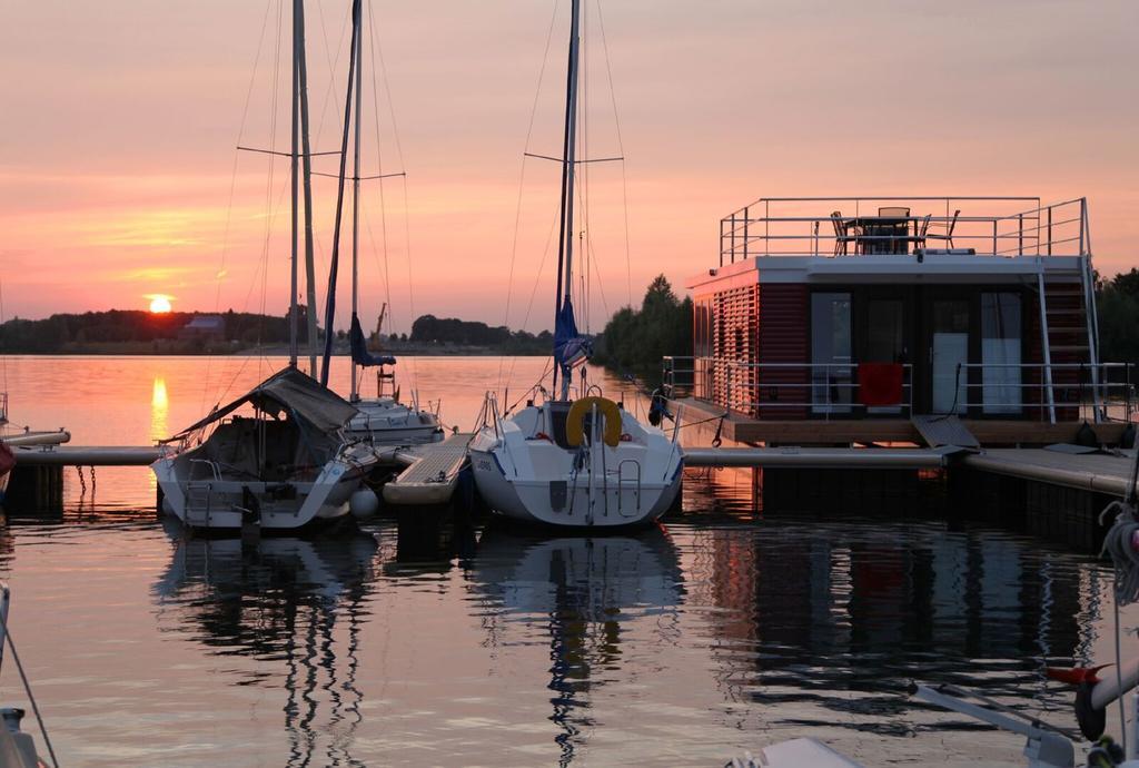 Hausboot Fjordblik Hotel Kollund Osterskov ภายนอก รูปภาพ
